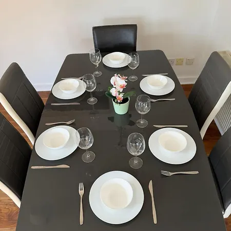Superb 3-bed Airport Dublín