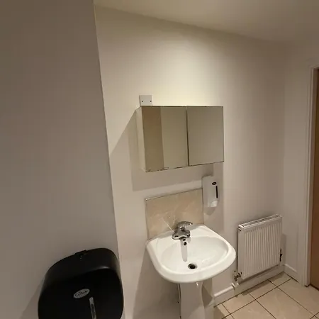 Superb 3-bed Airport *