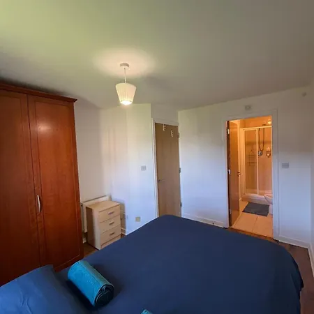 Superb 3-bed Airport